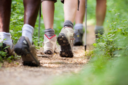 Kunst- oder Naturfasern: Das richtige Material für gute Wandersocken